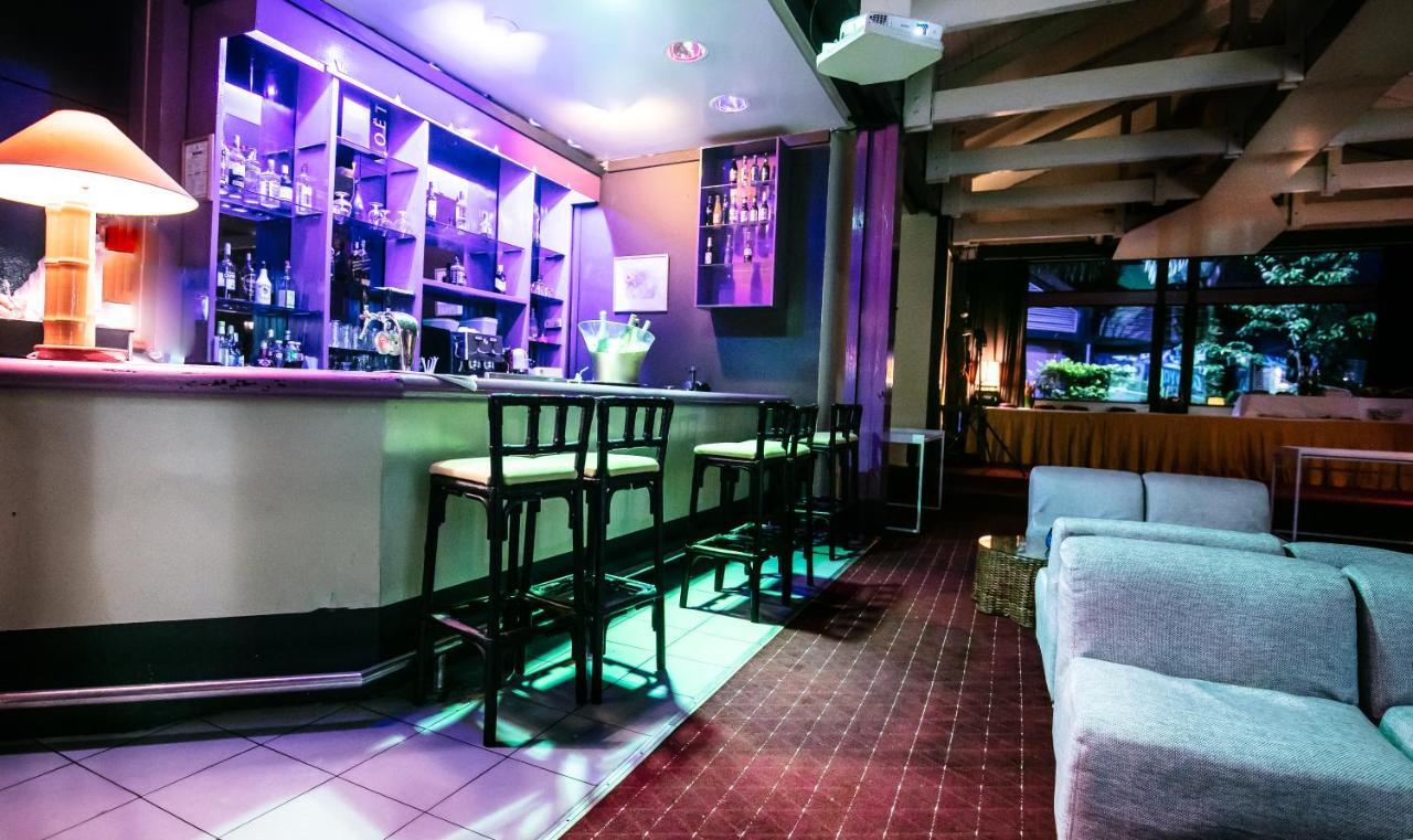 Douala Rabingha Hotel Eksteriør bilde