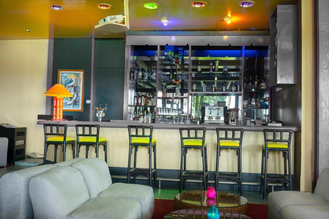 Douala Rabingha Hotel Eksteriør bilde